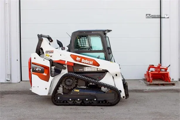 Main image Bobcat T64