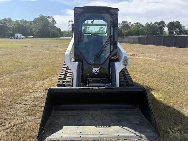 Image of Bobcat T64 equipment image 4