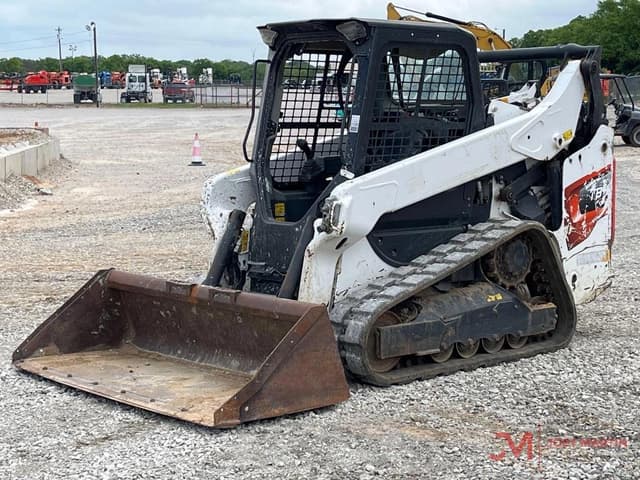 Image of Bobcat T64 equipment image 4