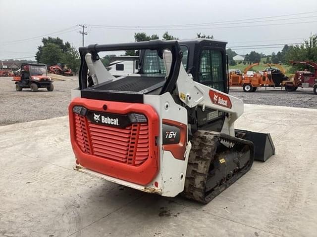 Image of Bobcat T64 equipment image 3