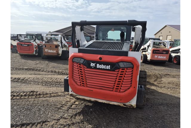 Image of Bobcat T66 equipment image 2
