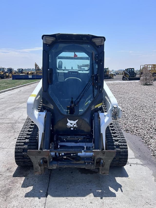 Image of Bobcat T66 equipment image 2