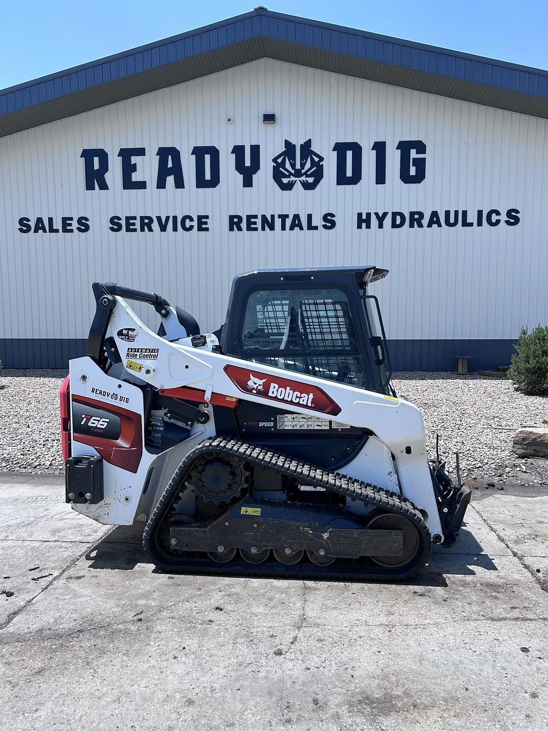 Image of Bobcat T66 Primary image