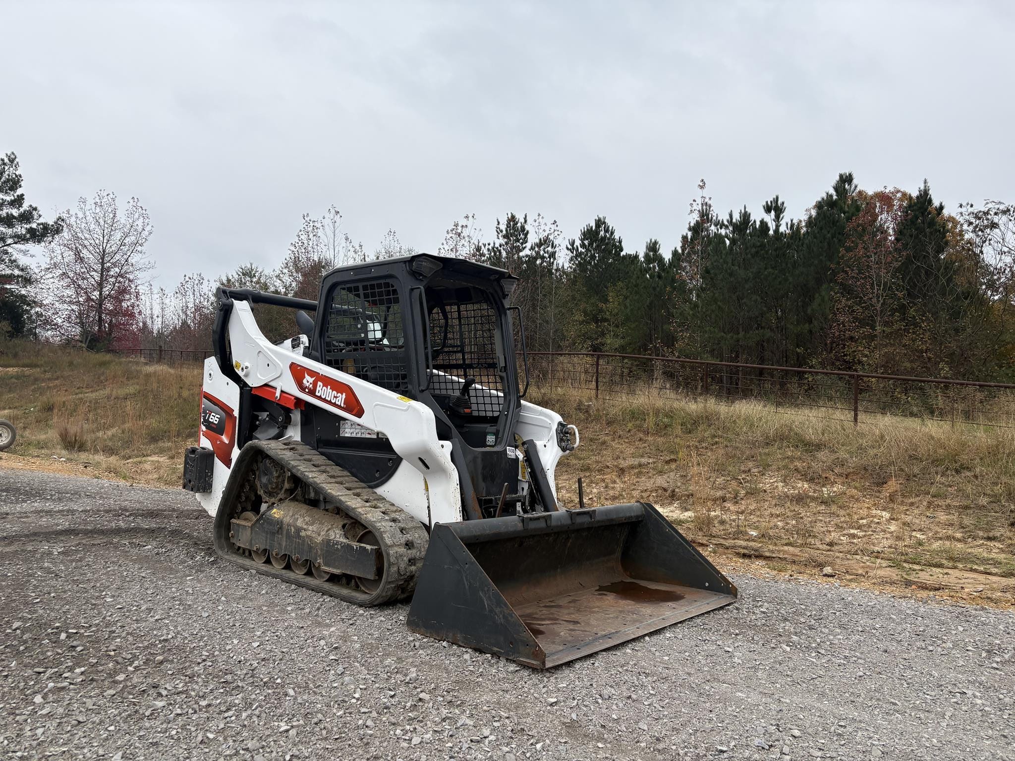 Main image Bobcat T66