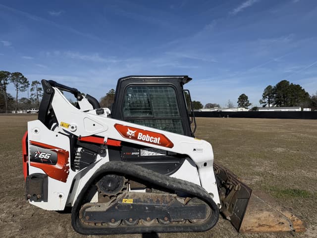 Image of Bobcat T66 equipment image 4