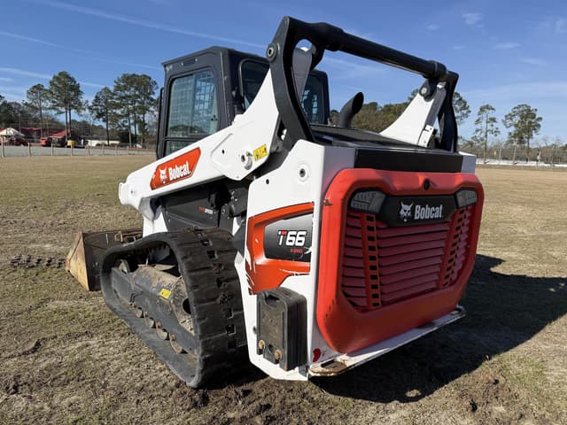 Image of Bobcat T66 equipment image 2