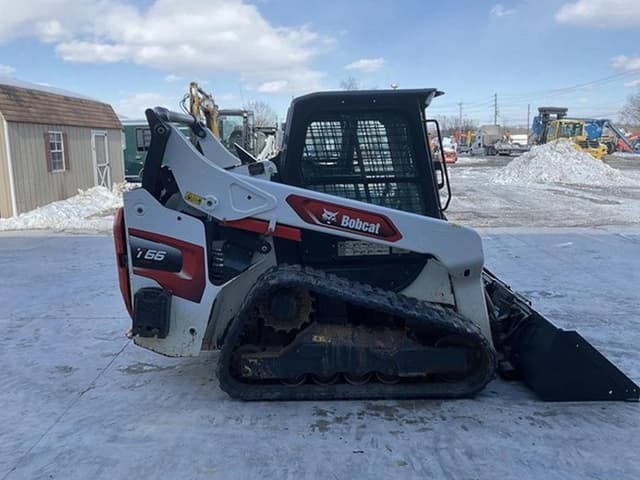 Image of Bobcat T66 equipment image 4