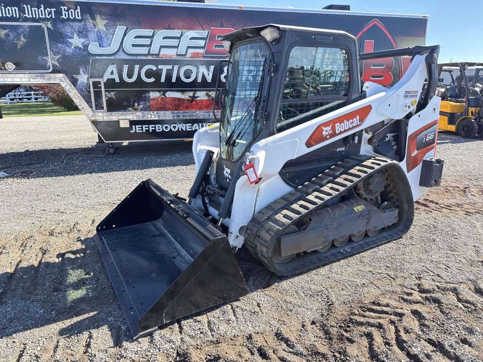 2022 Bobcat T66 Equipment Image0