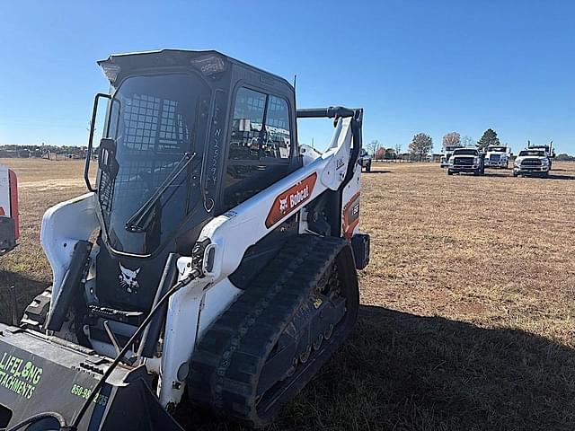 Image of Bobcat T66 equipment image 1