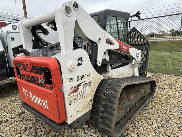 Image of Bobcat T740 equipment image 2