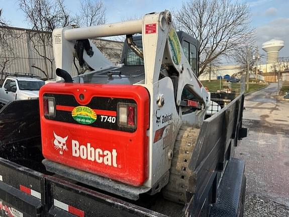 Image of Bobcat T740 equipment image 3