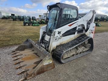 Main image Bobcat T740