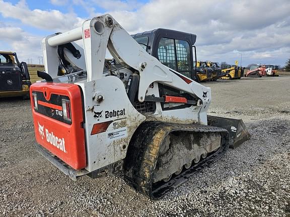 Image of Bobcat T740 equipment image 3