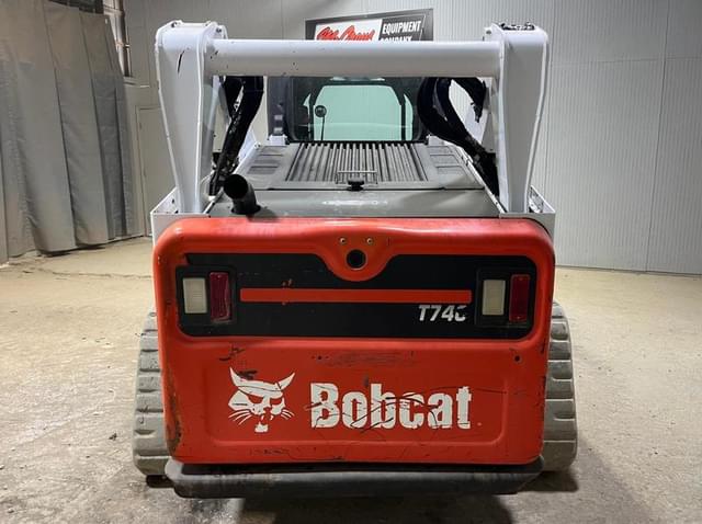 Image of Bobcat T740 equipment image 3