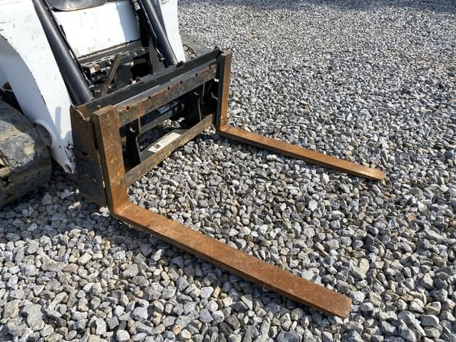 Image of Bobcat T740 equipment image 4