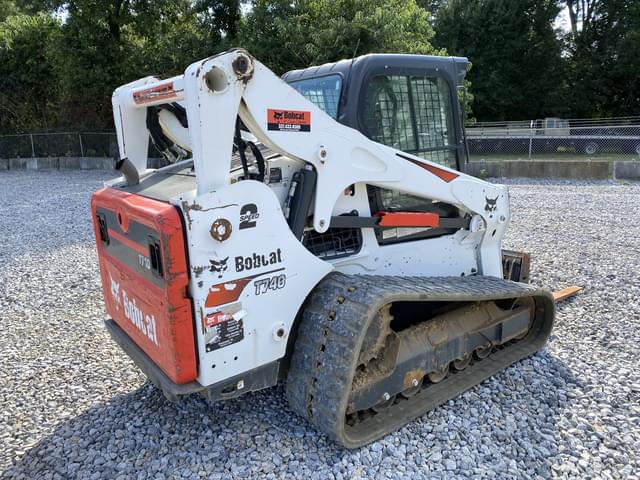 Image of Bobcat T740 equipment image 2