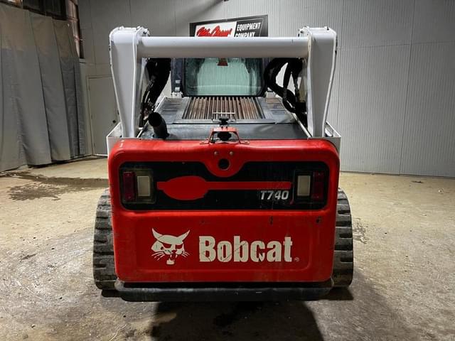 Image of Bobcat T740 equipment image 3