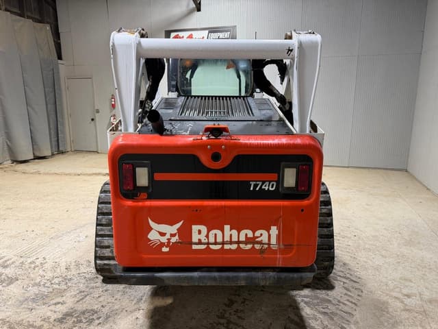 Image of Bobcat T740 equipment image 3