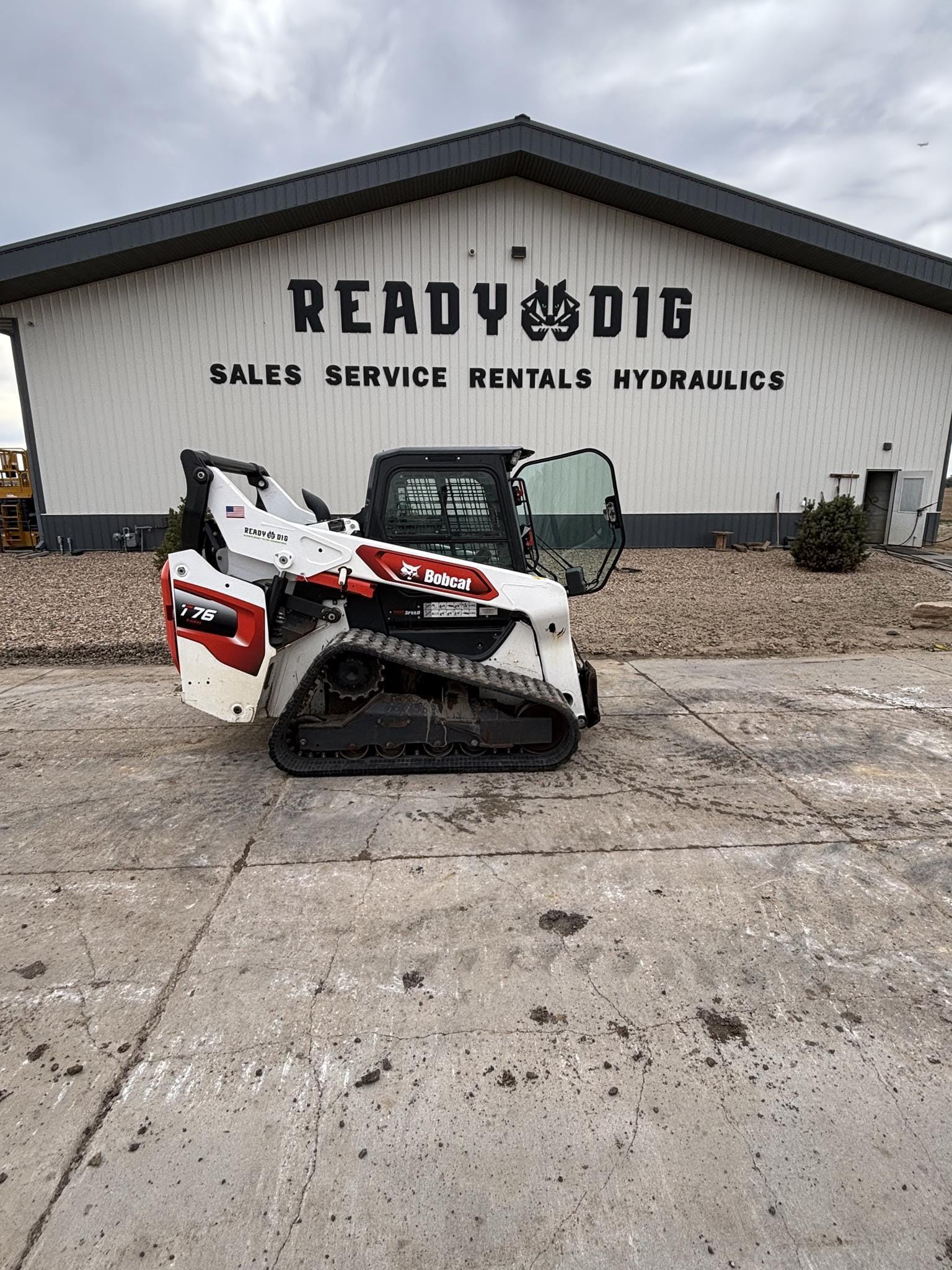 2022 Bobcat T76 Equipment Image0