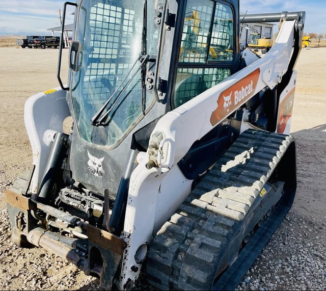 Image of Bobcat T76 equipment image 3