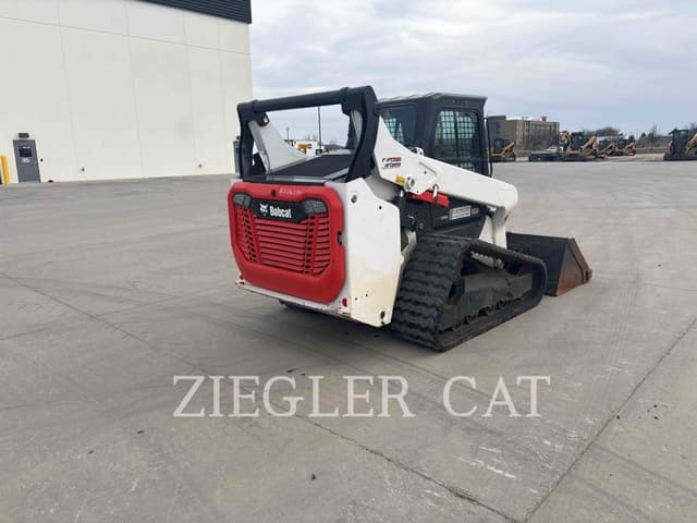 Image of Bobcat T76 equipment image 2