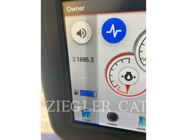 Image of Bobcat T76 equipment image 4