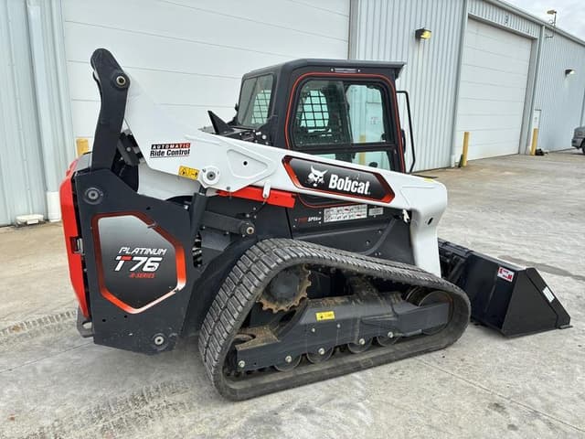 Image of Bobcat T76 equipment image 3