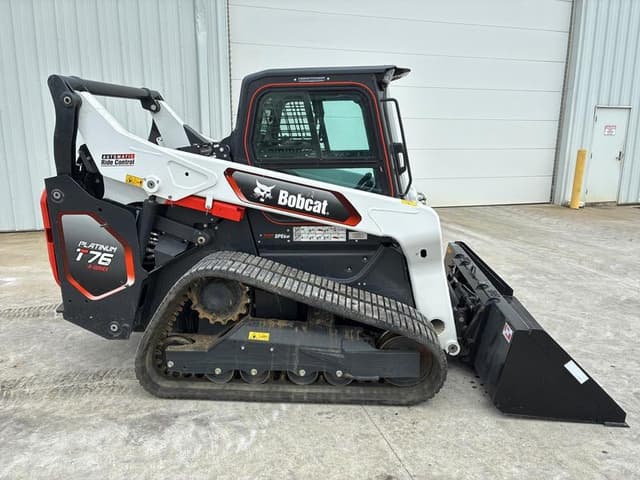 Image of Bobcat T76 equipment image 2