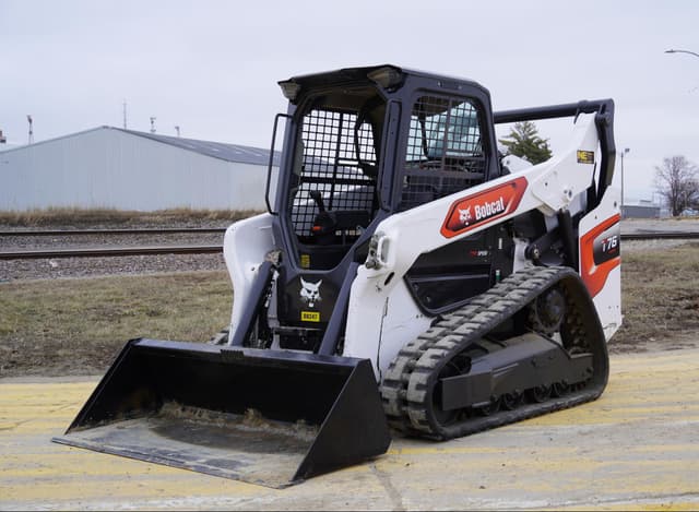 Image of Bobcat T76 equipment image 3