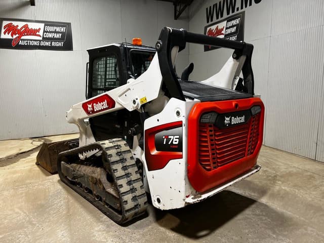 Image of Bobcat T76 equipment image 2
