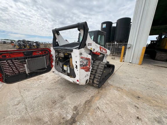 Image of Bobcat T76 equipment image 3
