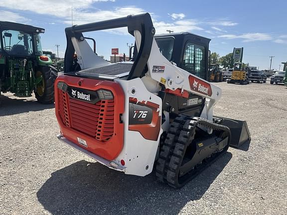 Image of Bobcat T76 equipment image 4