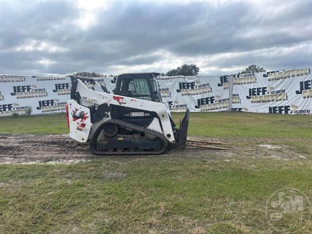 Image of Bobcat T76 equipment image 3