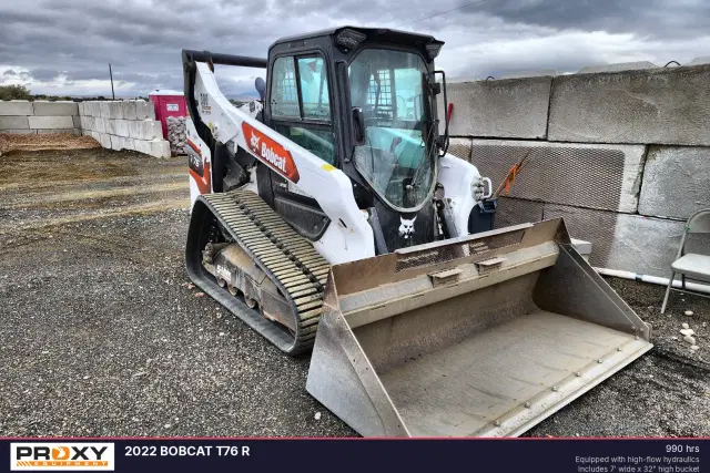 Image of Bobcat T76R equipment image 1