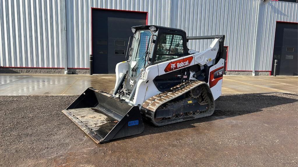 Main image Bobcat T76