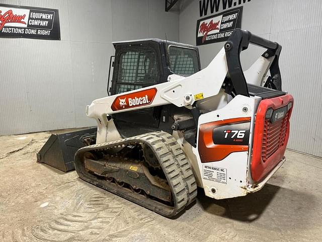 Image of Bobcat T76 equipment image 2