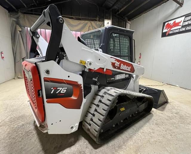 Image of Bobcat T76 equipment image 4