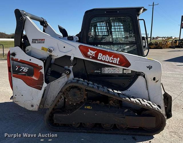 Image of Bobcat T76 equipment image 3