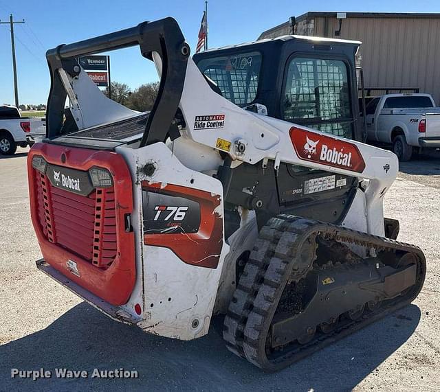 Image of Bobcat T76 equipment image 4