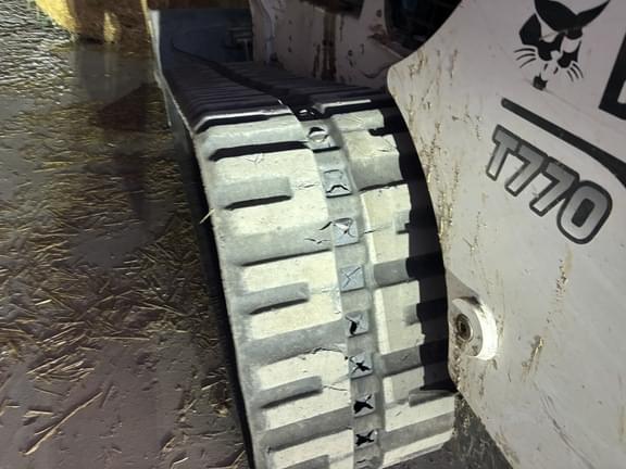 Image of Bobcat T770 equipment image 4