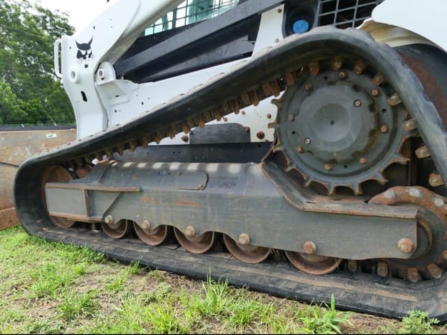 Image of Bobcat T770 equipment image 4