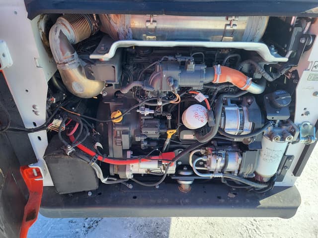 Image of Bobcat T770 equipment image 4