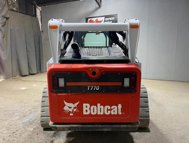 Image of Bobcat T770 equipment image 3