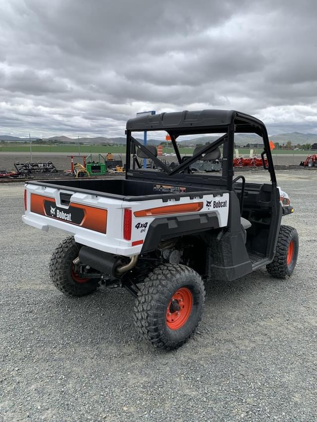 Image of Bobcat UV34 equipment image 2