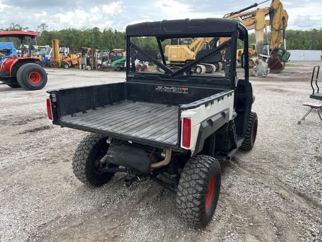 Image of Bobcat UV34 equipment image 2