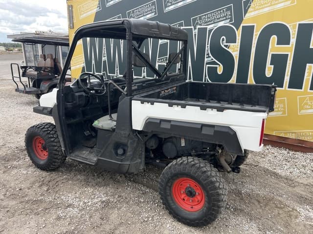 Image of Bobcat UV34 equipment image 1