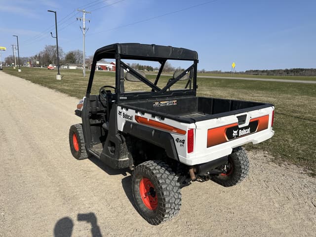 Image of Bobcat UV34 equipment image 2