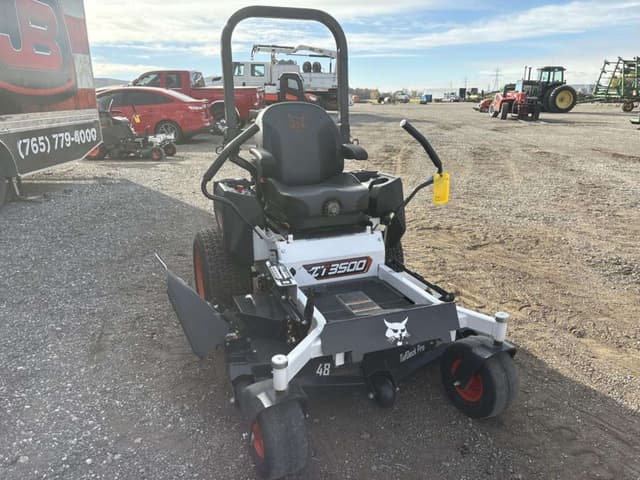 Image of Bobcat ZT3500 equipment image 3