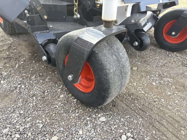 Image of Bobcat ZT3500 equipment image 4