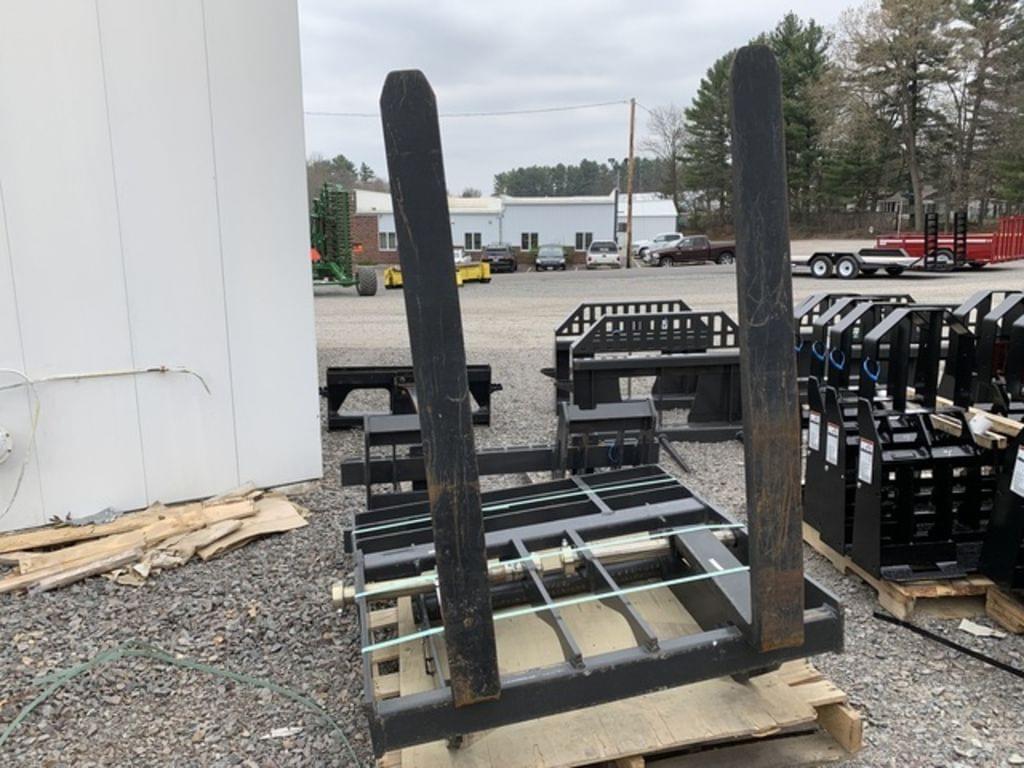 Image of Bobcat 44" Pallet Forks Image 1